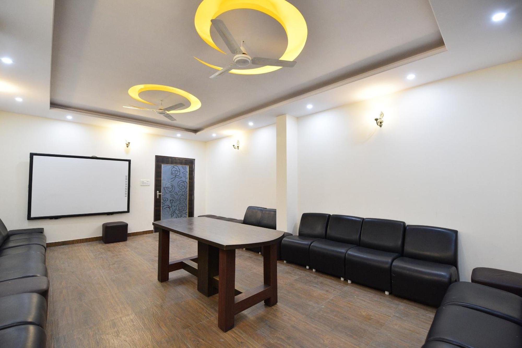 Hotel O Apple Jaipur Luaran gambar